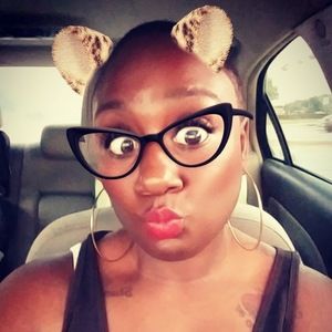 Meet your Posher, Aleta